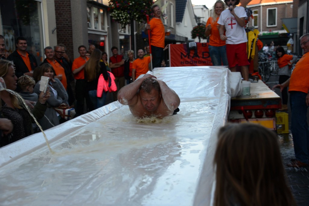 ../Images/Donderdag kermis 393.jpg